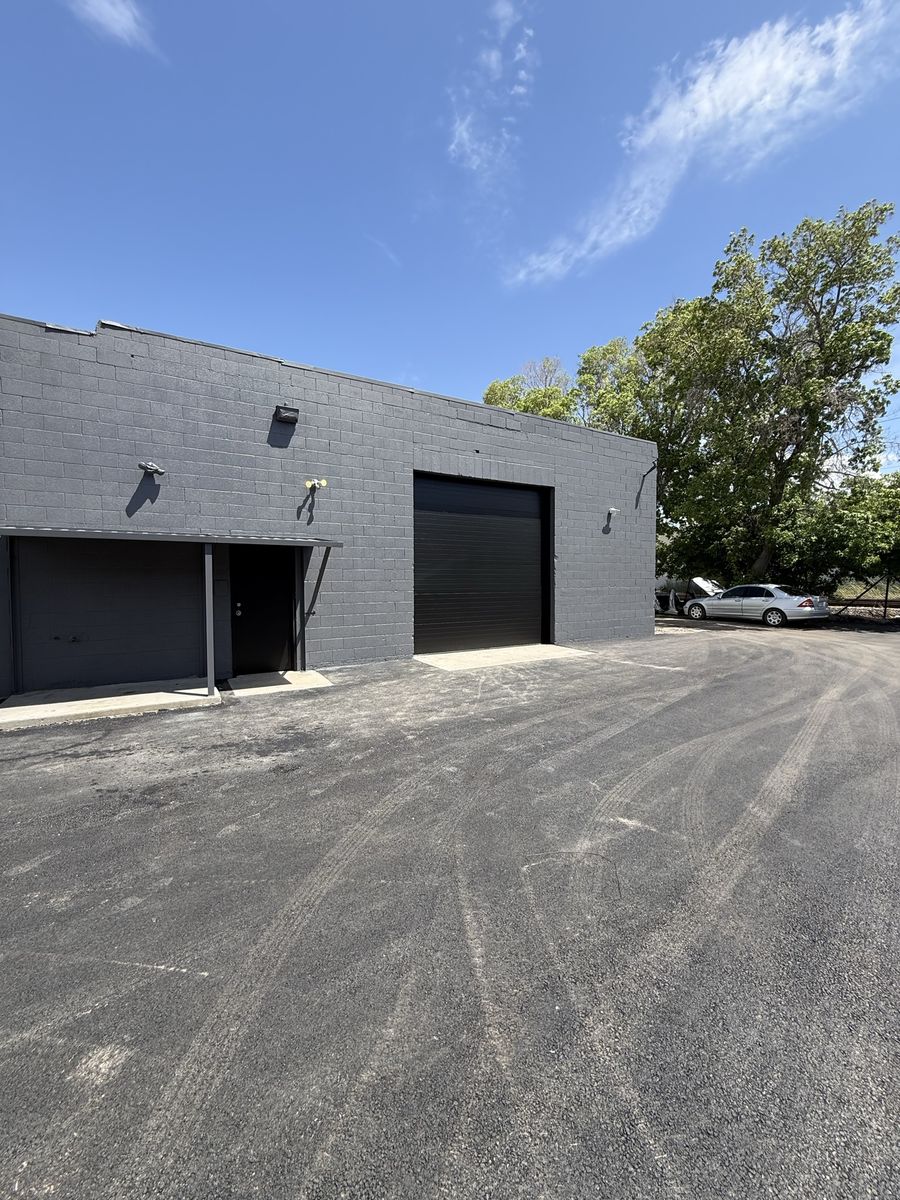 3,790 SF M-1 Industrial / Auto Shop for Rent – $4,950