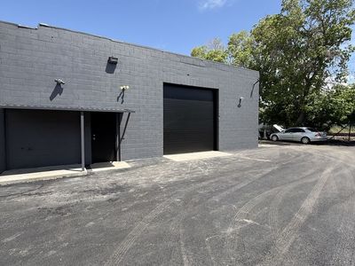 3,790 SF M-1 Industrial / Auto Shop for Rent – $4,950