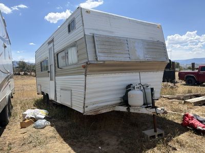 1976 Vintage Travel Trailer - Fixer-Upper with Good Tires, Working Plumbing