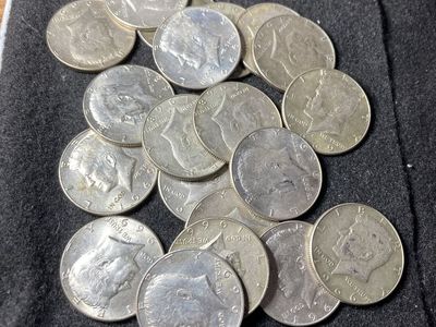 Mixed Lot of 20 Kennedy Half Dollars 40% Silver 1966-1969