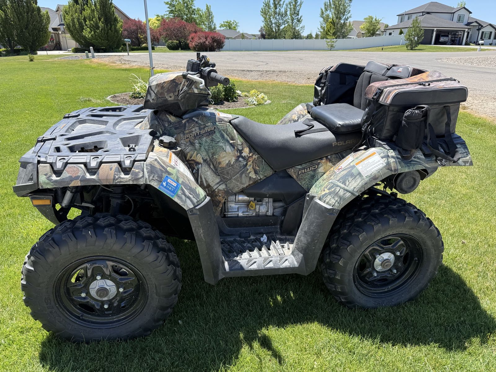 Polaris Sportsman 570 EFI ATV, Camo, 2014 Model, Automatic, 4x4,  with power steering. Only 855 Miles