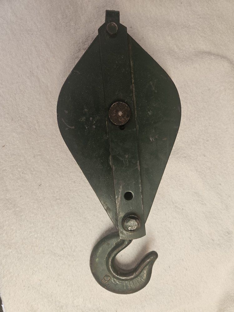 Snatch block. 6 in. diameter pulley