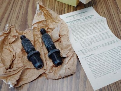 25-35 reloading dies.