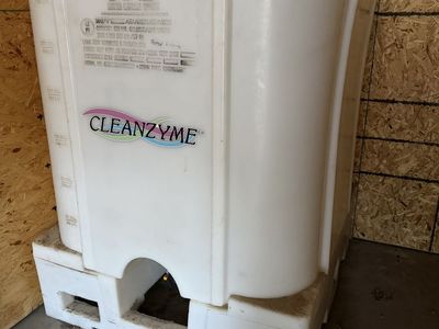 Rock 330 Gallon IBC Tote - Clemson Container Company - Industrial Liquid Storage Tank