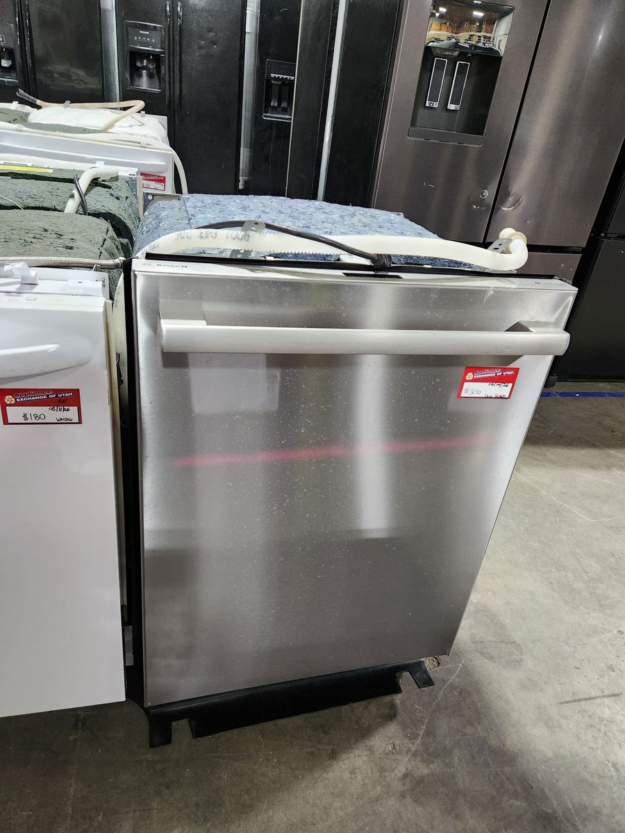 BEAUTIFUL BOSCH STAINLESS STEEL DISHWASHER! W-WARRANTY