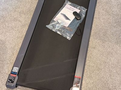 Walking pad - foldable treadmill