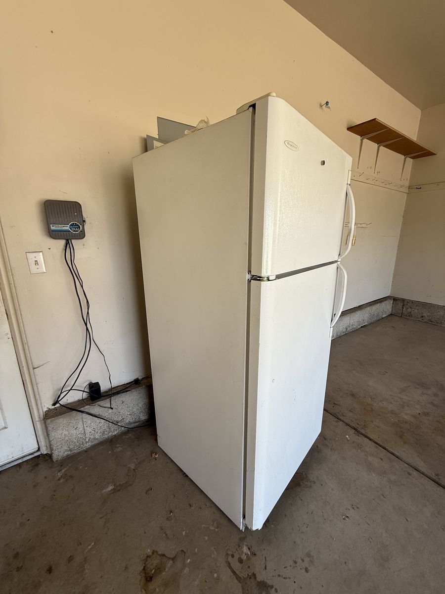 Main image 3