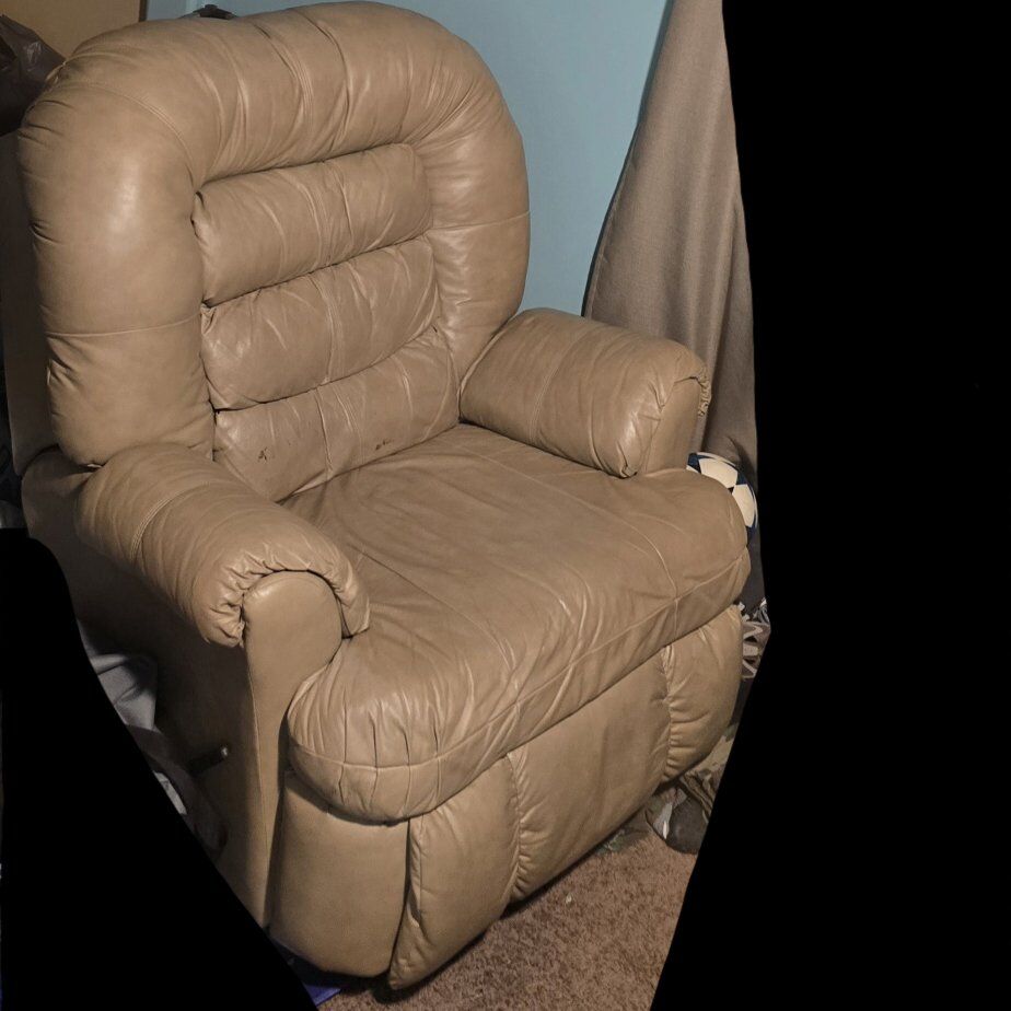 !!REDUCED!! Tan Leather Rocker/Recliner