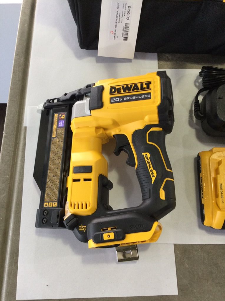 Dewalt Nailer Kit