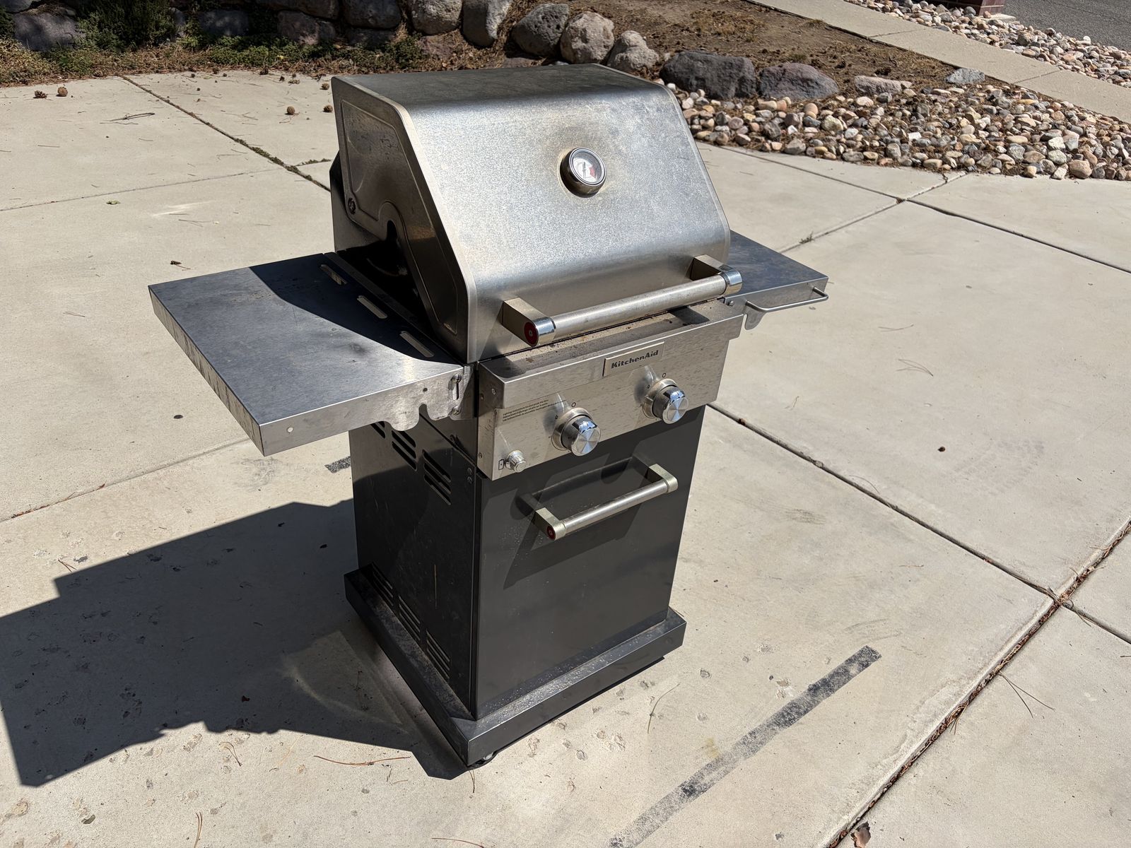 KitchenAid 2-Burner Stainless Steel Propane Gas Grill – Works Great