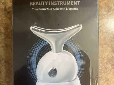 Beauty Instrument VE718 Neck Beauty Device - Clean, Hot, Lift Modes