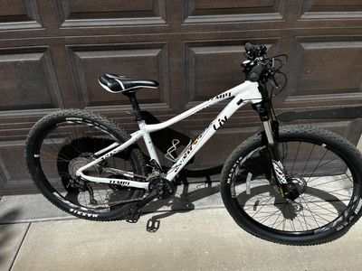 LIV Tempt Mountain Bike Size Small