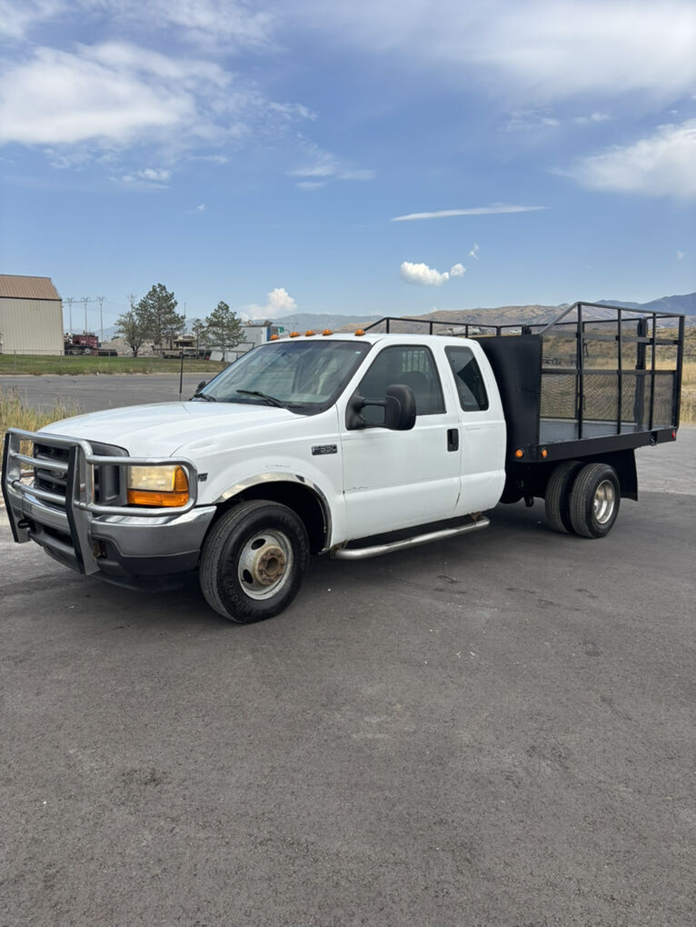 2001 Ford F-350 Super Duty XL