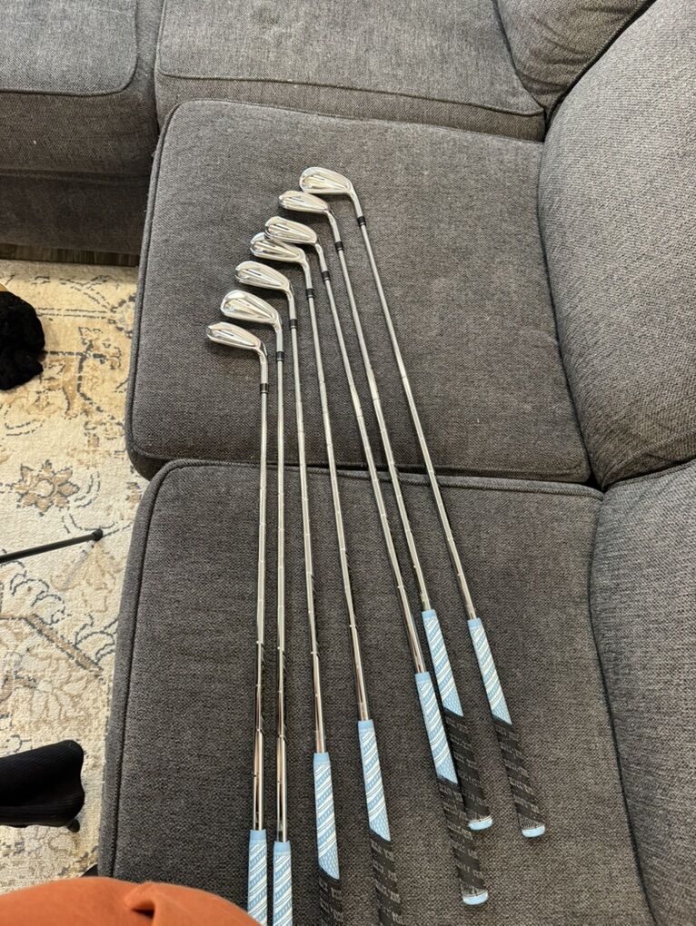 Wilson DynaPwer Iron Set 4-P