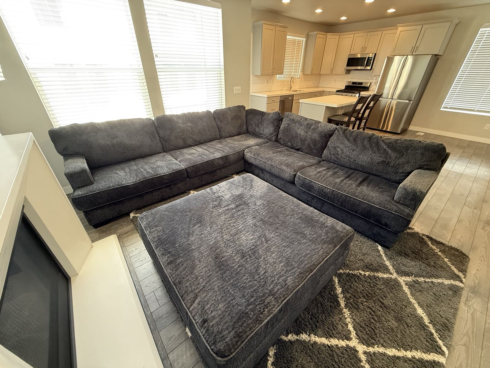 Large Ashley Sectional Couch With Ottoman
