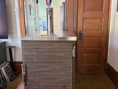 Vintage Rapids Kegerator / Commercial Beer Cooler – Mid Century Style