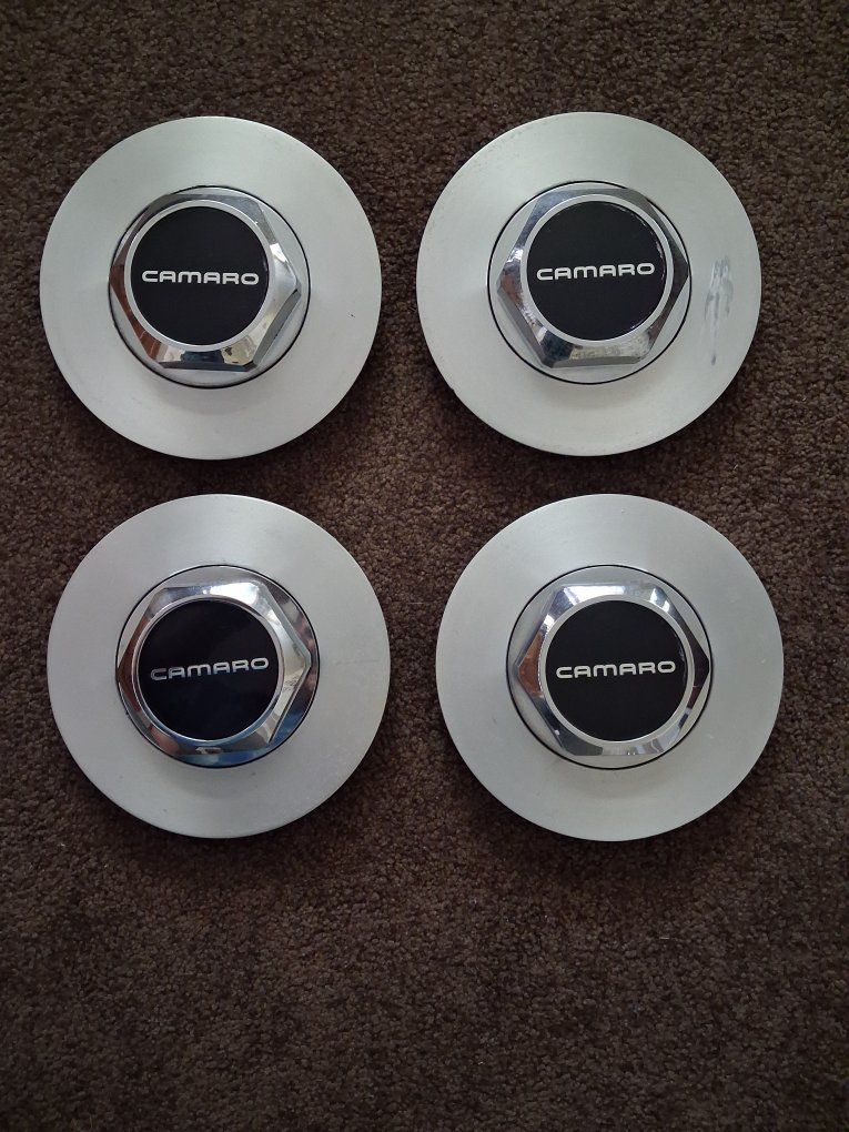 Set of 4 Used 1991 to 1996 Z28 Chevrolet Camaro Wheel Center Caps - Silver/Black Hub Caps