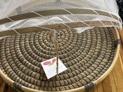 Bamboo Food Serving Tent Fruit Basket Tray Meal Table Serve with Cover $9.95
