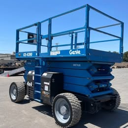 2015 Genie GS-4390 RT Scissor Lift