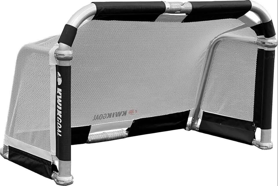 Brand New 4' x 6' Kwik Goal Goalazo Soccer Goal COLLAPSIBLE/PORTABLE