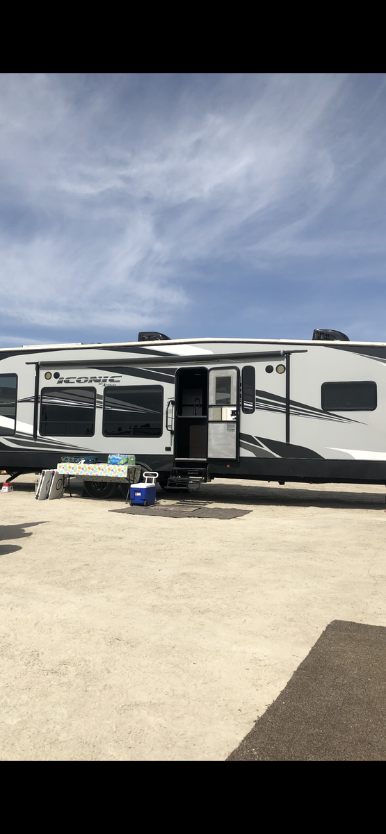 2019 Iconic Eclipse Toy Hauler