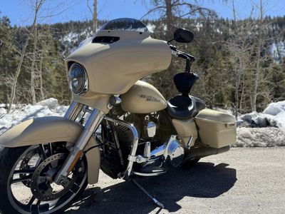2014 HD Street Glide Special Sand Camo