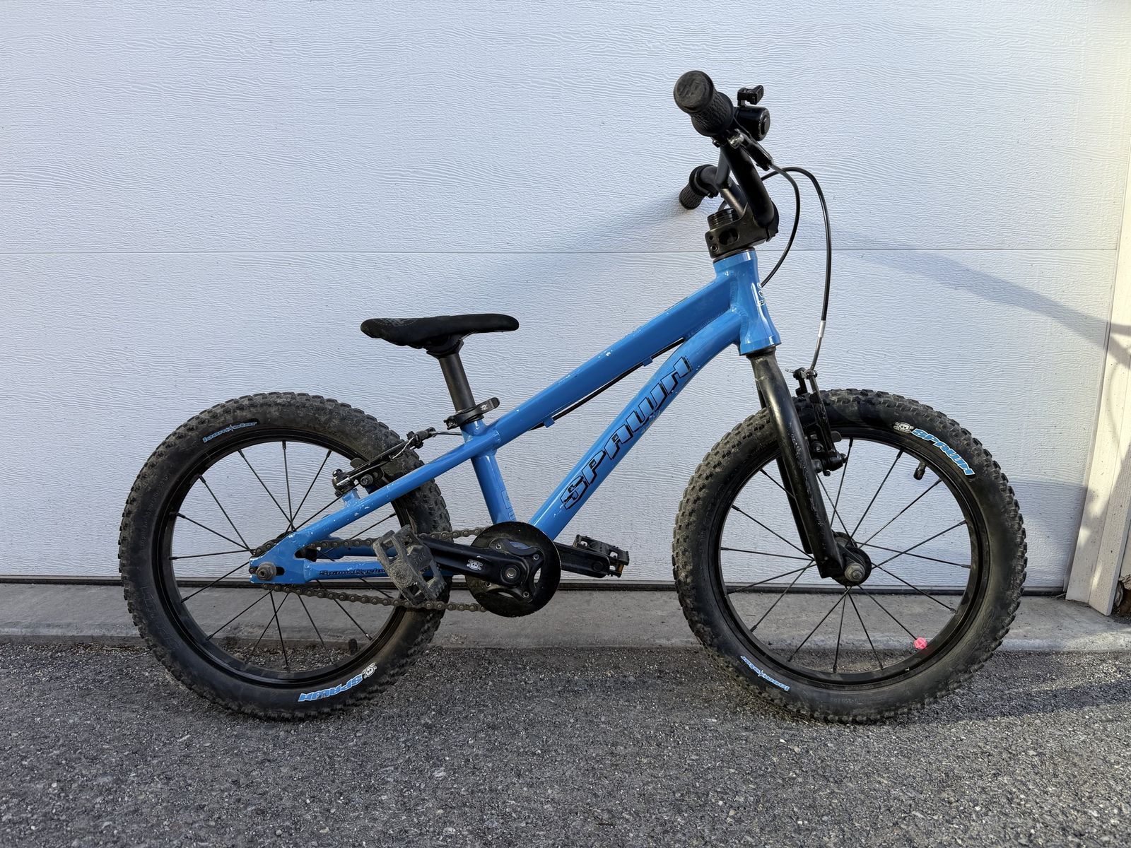 Spawn Cycles Yoji 16" Kids Mountain Bike - Lightweight Blue Hardtail, Great for Young Riders