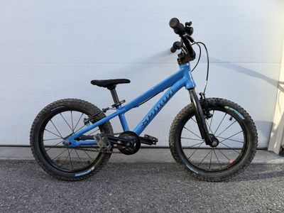 Spawn Cycles Yoji 16" Kids Mountain Bike - Lightweight Blue Hardtail, Great for Young Riders