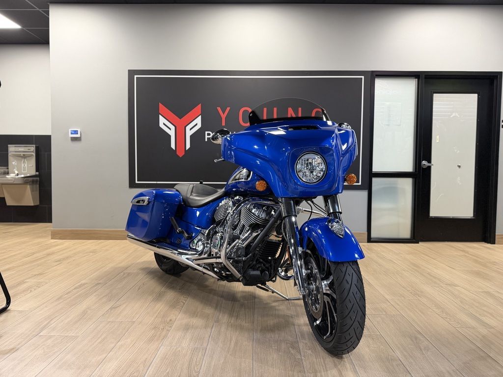 2021 Indian Motorcycle® Chieftain® Limited Thunder Black Pearl