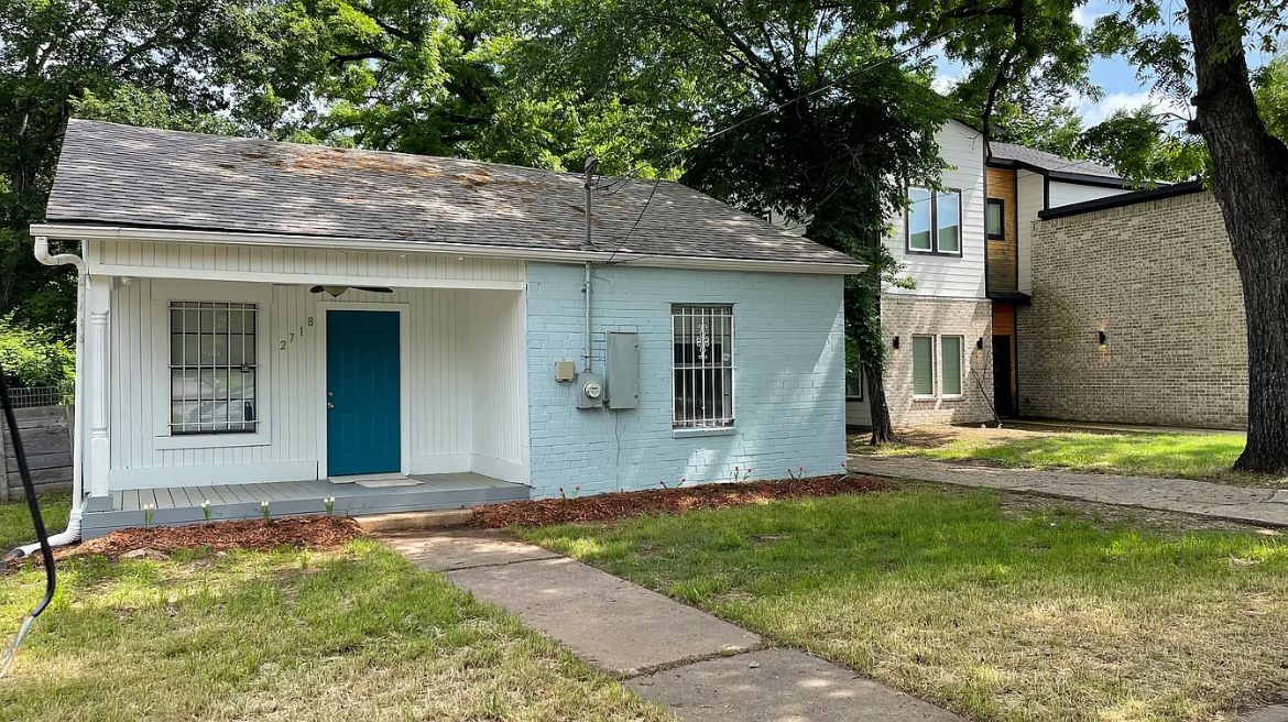 Bricks house for rent