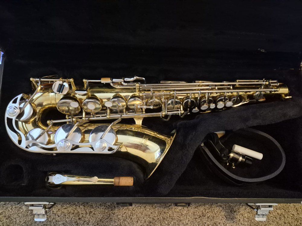 Yamaha Alto Sax Saxophone with Warranty 