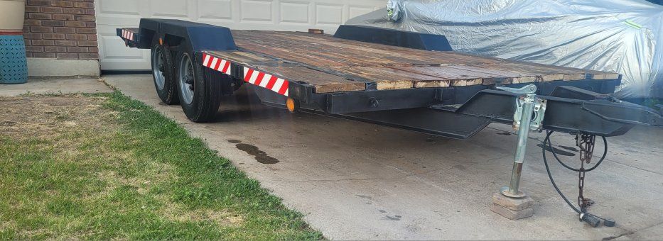 Heavy-Duty Flatbed Utility Trailer - Tandem Axle, Wood Deck, Excellent Condition 8' wide 14' long trailer breaks bill of sale