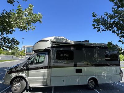 2018 TiffinWayfarer 24TW