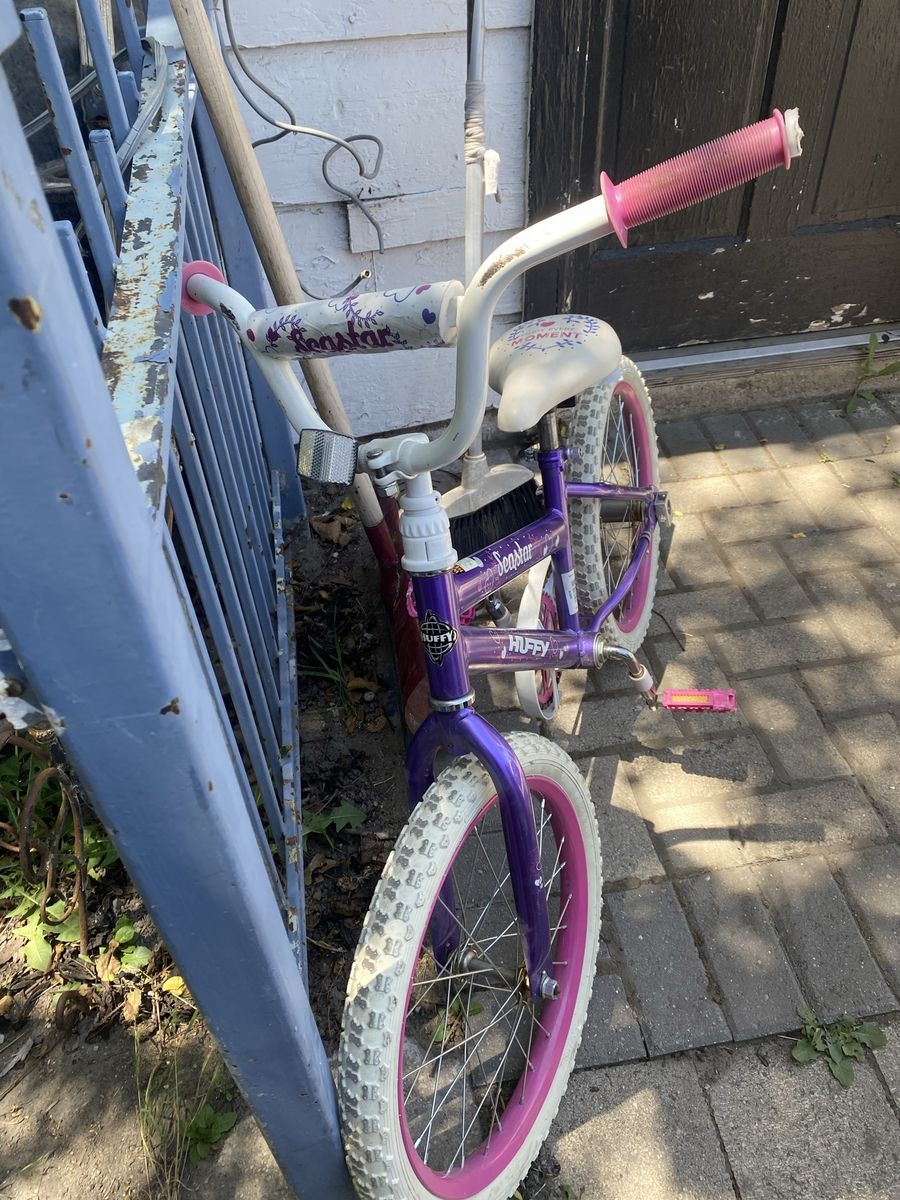 Girls bike