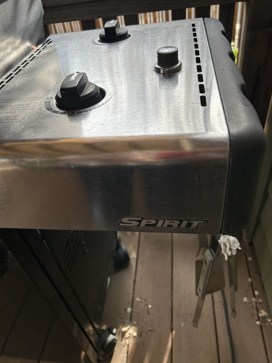 Weber Spirit 210 Propane two burner grill