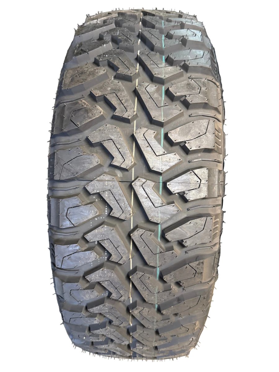 4 CENTENNIAL DIRT COMMANDER M/T BSW LT 295 70 17 121/118Q 10PLY MUD TERRAIN TIRE TCD1729570E