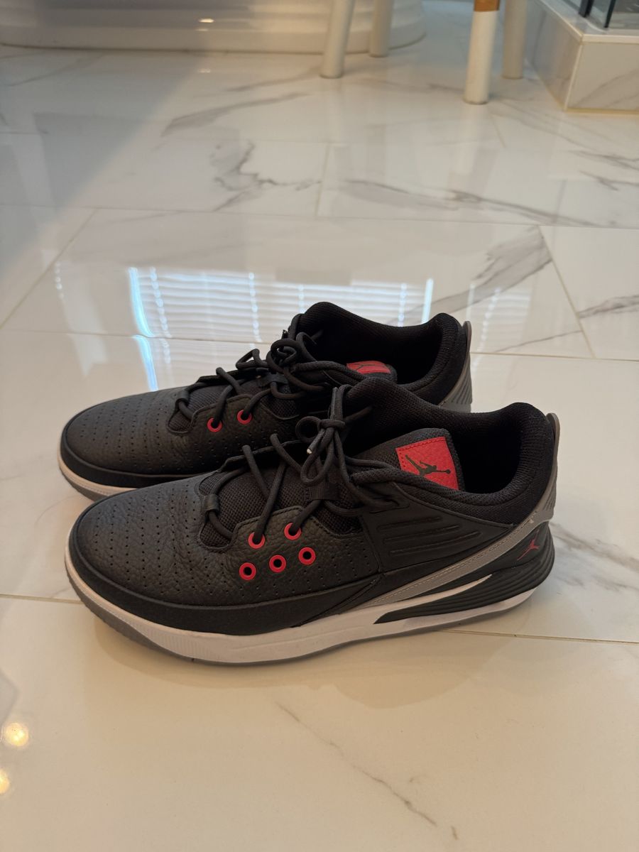 Jordan Max Aura 5 - Size 11