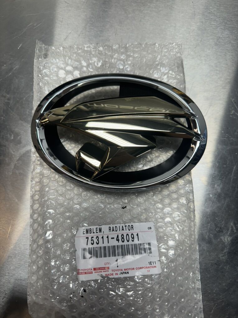 Toyota Harrier emblem Lexus RX Rx350 rx450h