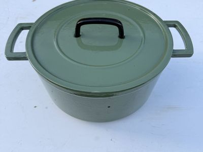 Enamel Cast Iron Dutch Oven (10 QT )