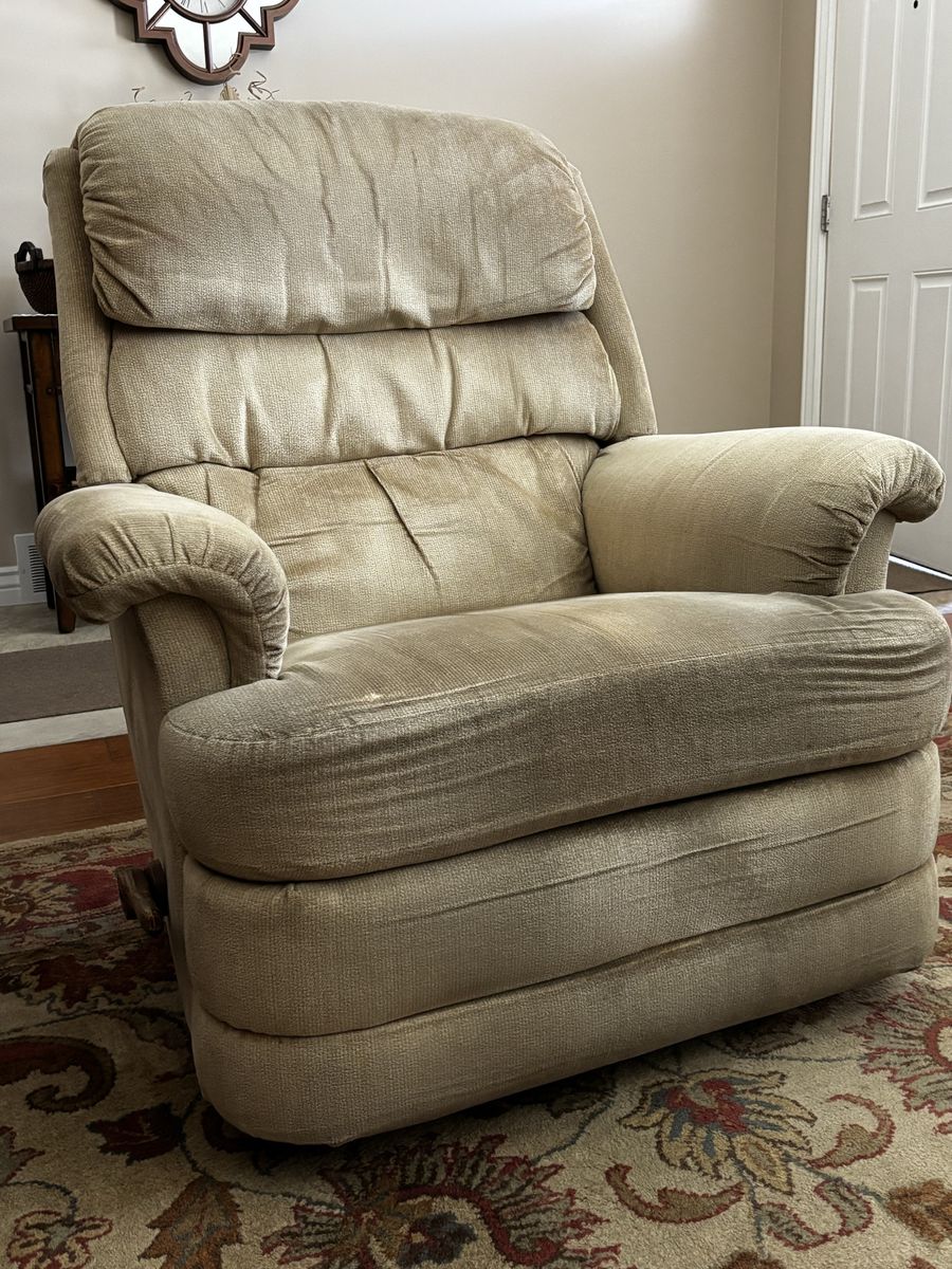 Free La-z-Boy Manual Recliner