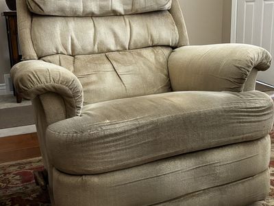 Free La-z-Boy Manual Recliner
