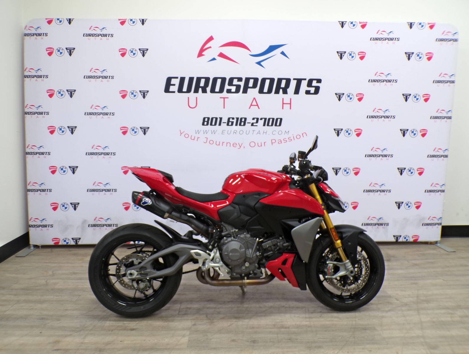 2025 Ducati STREETFIGHTER V2S