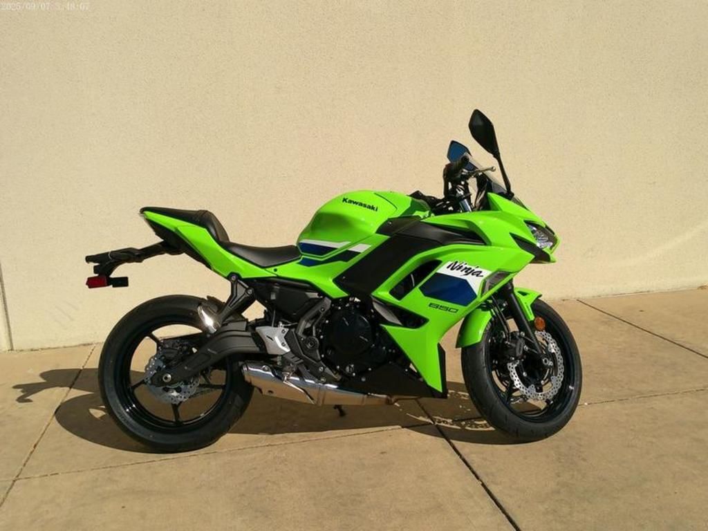 2026 Kawasaki Ninja® 650 ABS