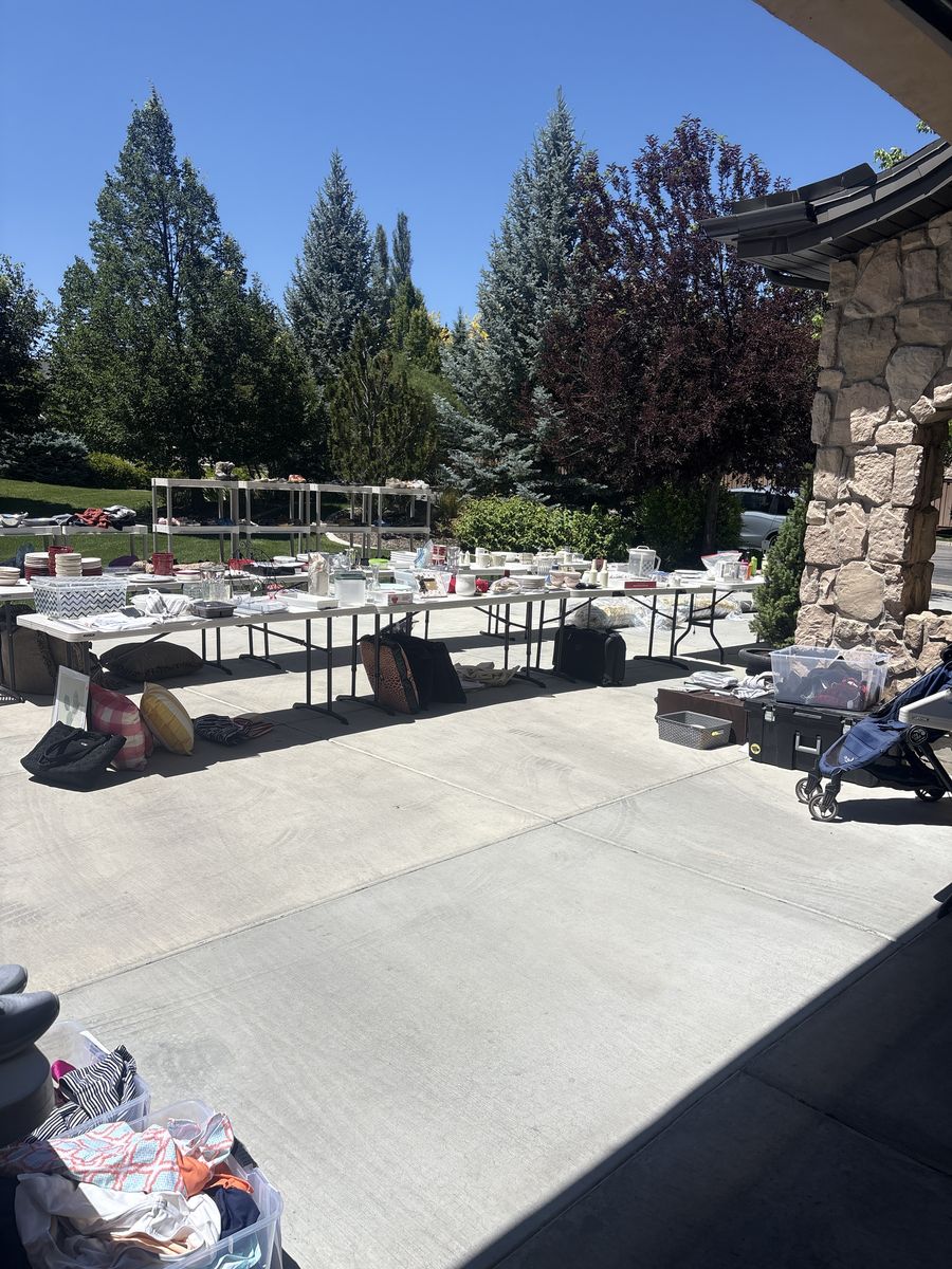 1/2 Yard Sale @ 3pm 6/13!!