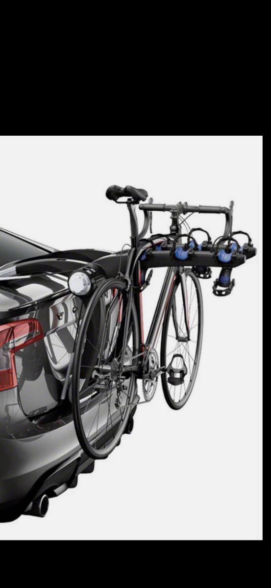 Thule Raceway Locking Rear Trunk Mounted 2 Bicycle