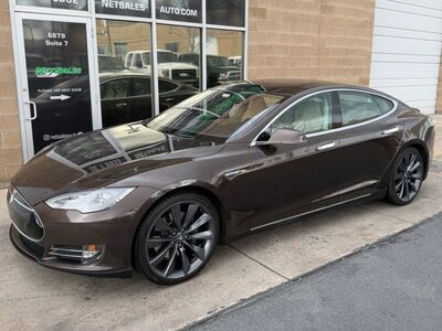2013 Tesla Model S Performance