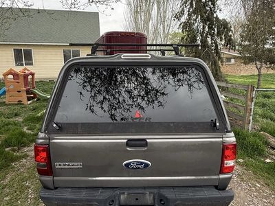 LEER Truck Topper Shell with Thule Roof Rack for Ford Ranger