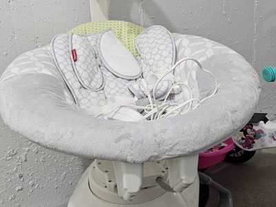Fisher-Price Cradle 'n Swing Electric Baby Swing - Gray and White