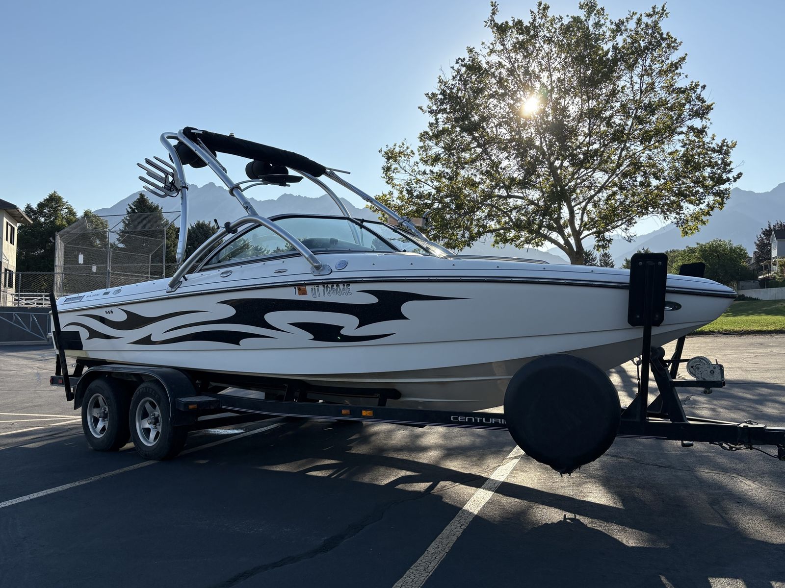 2007 21’ Centurion Elite Wakeboard Boat with Tower and Tandem Axle Trailer