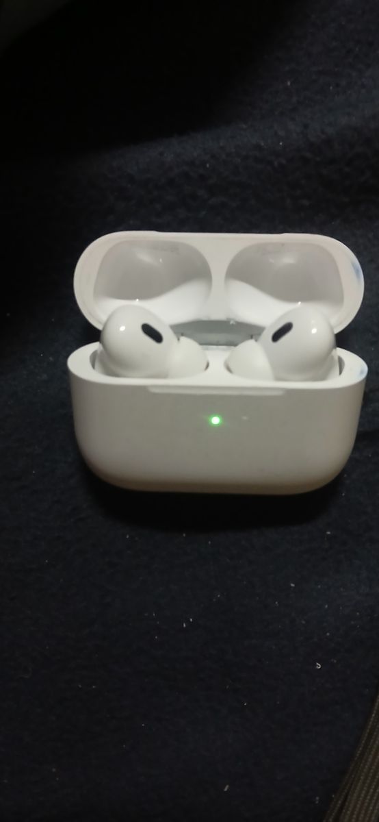 airpod pro.